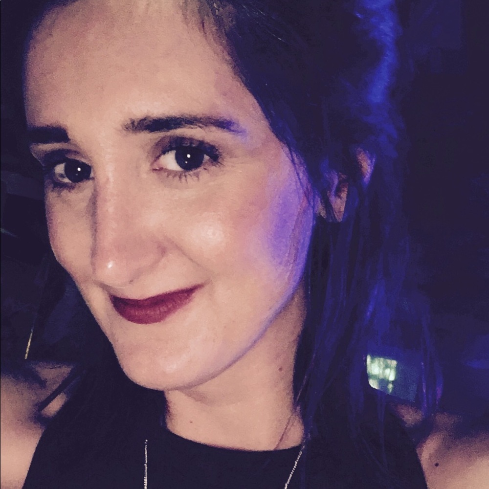 Meet your Posher, Jennifer